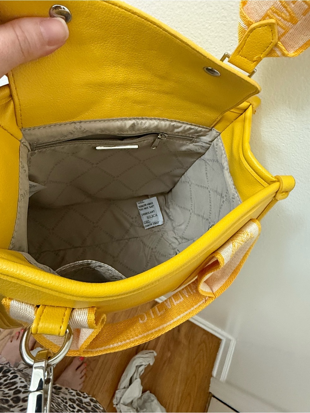 Steve Madden NWT Bwebberp Mini Crossbody Tote Bag with Coin Pouch - Mustard Yell - Picture 13 of 13